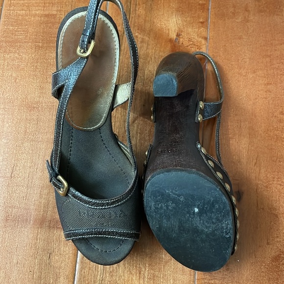 Heels - Picture 2 of 2